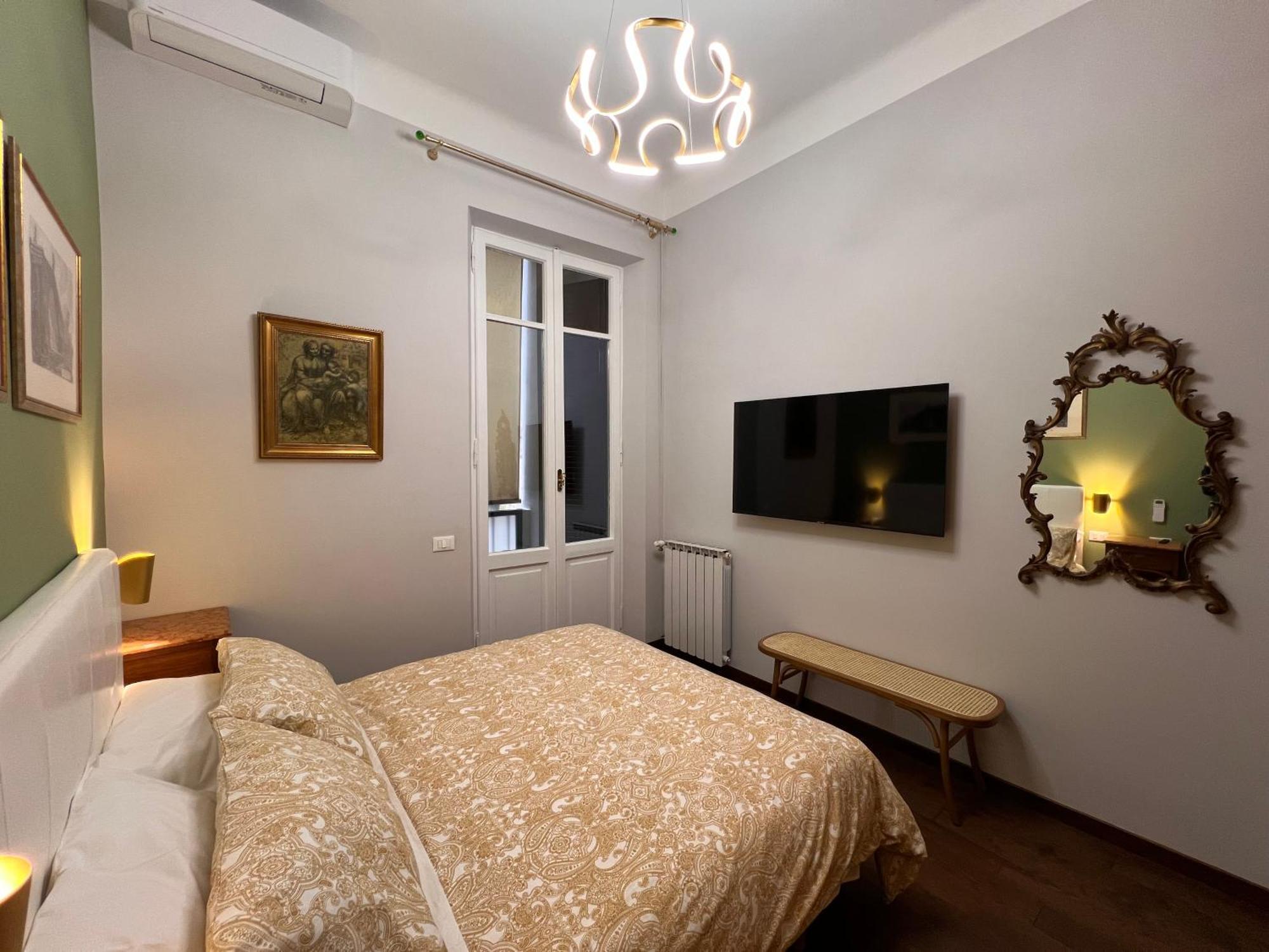 A Casa Di Lu, Al Colosseo - Guest House Rzym Zewnętrze zdjęcie